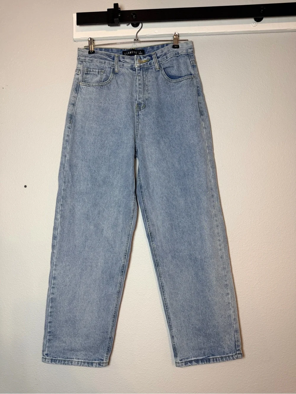 Lioness High Rise Straight Leg Jeans Size 4 Light Wash Cropped 90s Vintage Style